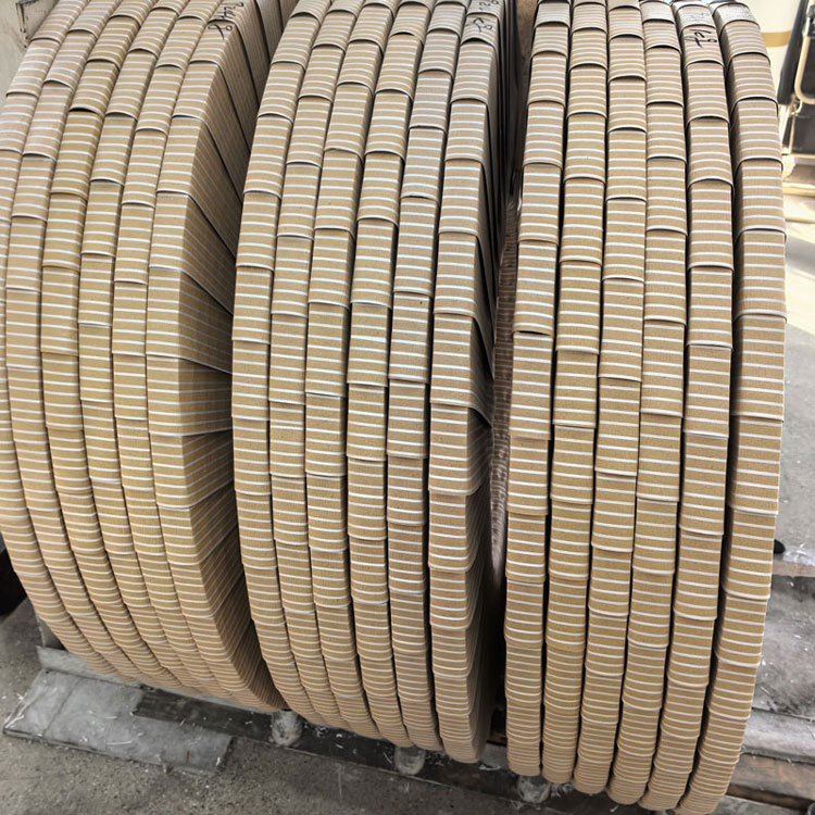 Pinatigas na Stainless Steel Strip